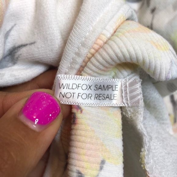 WILDFOX “Just Smile” rare sweatshirt 🌼 - Picture 4 of 9